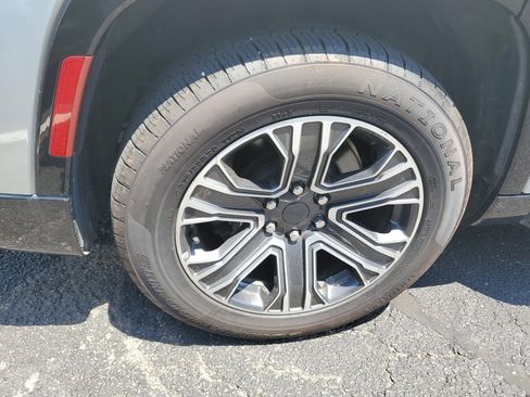 Used 2022 Jeep Wagoneer Series III image 6