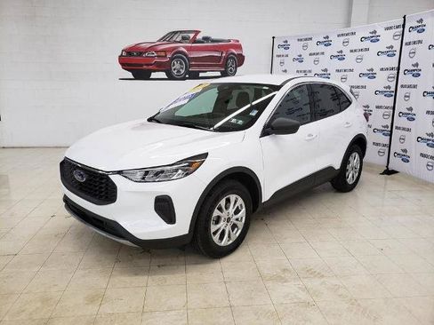 Certified 2024 Ford Escape Active AWD/4WD image 3