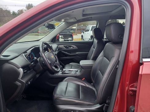 Used 2020 Chevrolet Traverse LT w/ LT Premium Package image 7