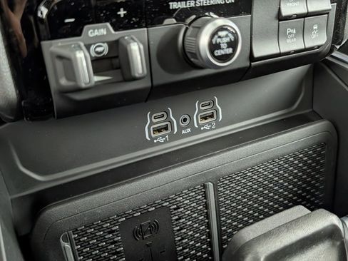New 2026 RAM 1500 4x4 Crew Cab image 22