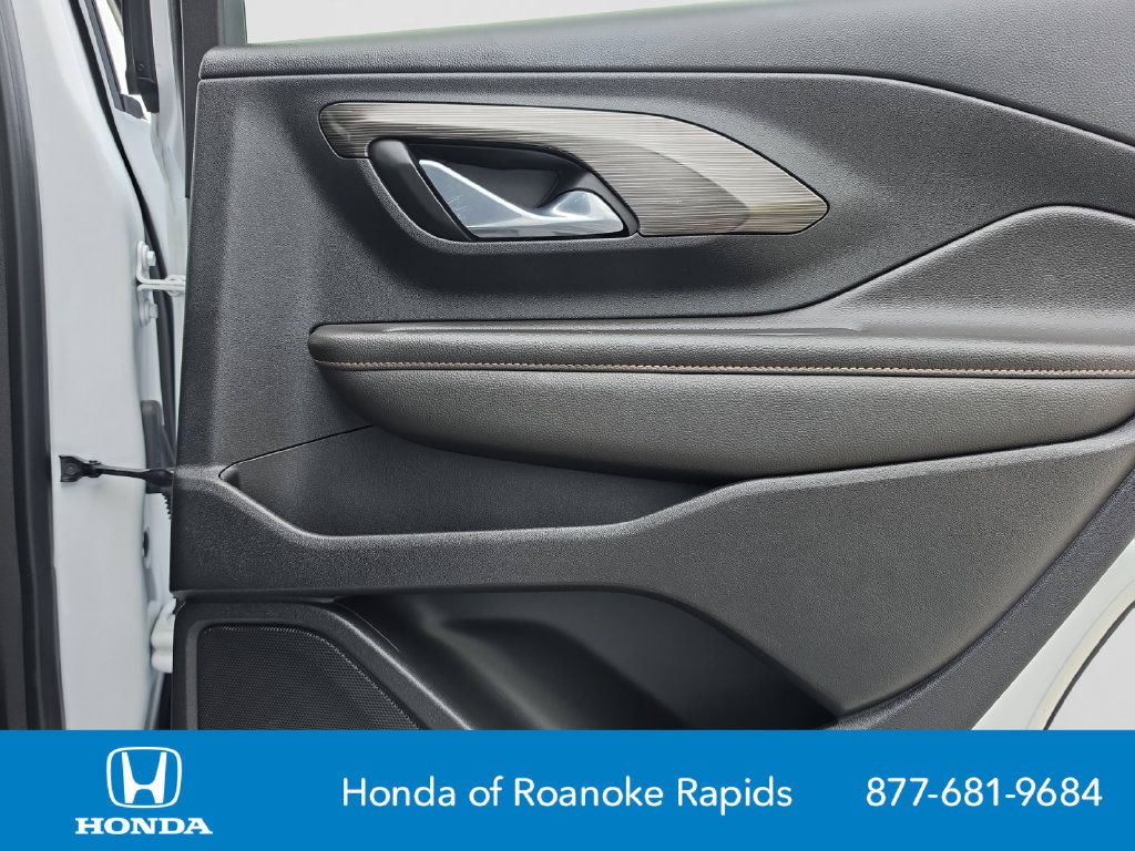Used 2021 GMC Terrain SLT w/ LPO, Floor Liner Package FWD image 27