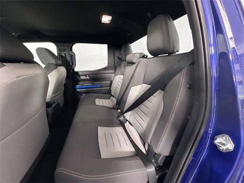 Used 2024 Toyota Tacoma TRD Off-Road image 21
