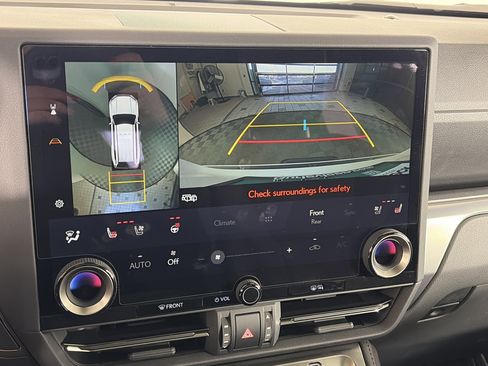 Used 2025 Lexus GX 550 image 21