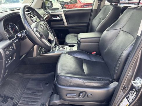 Used 2018 Toyota 4Runner Limited AWD/4WD image 12