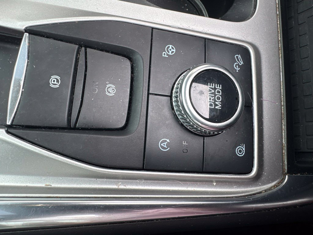 Used 2020 Ford Explorer Platinum w/ Premium Technology Package AWD/4WD image 15