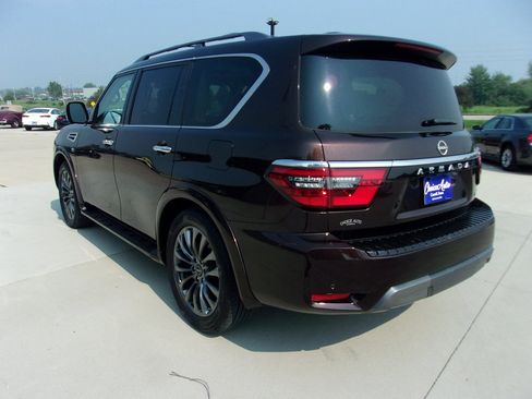 Used 2021 Nissan Armada Platinum w/ Captain's Chairs Package image 6