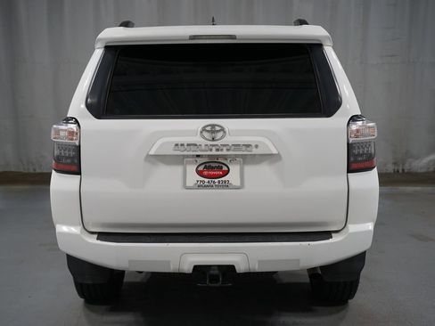 Certified 2019 Toyota 4Runner SR5 AWD/4WD image 7