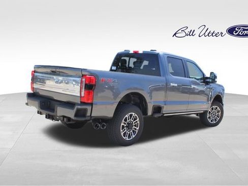 New 2026 Ford F250 Platinum AWD/4WD image 3