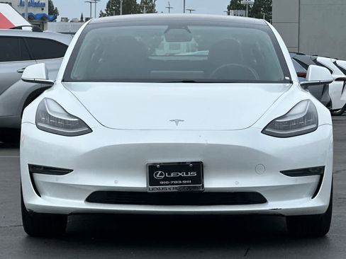 Used 2019 Tesla Model 3 Standard Range Plus image 10