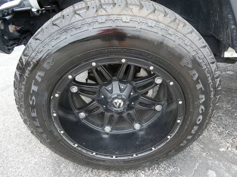 Used 2018 Jeep Wrangler Unlimited Sport S AWD/4WD image 9