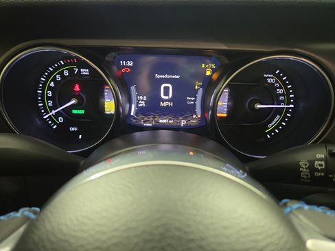 Used 2023 Jeep Wrangler Unlimited Rubicon 4xe w/ Cold Weather Group AWD/4WD image 18