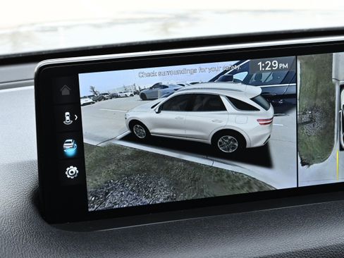 Used 2024 Genesis GV70 2.5T w/ Advanced Package image 31