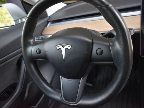 Used 2018 Tesla Model 3 Long Range AWD/4WD image 29
