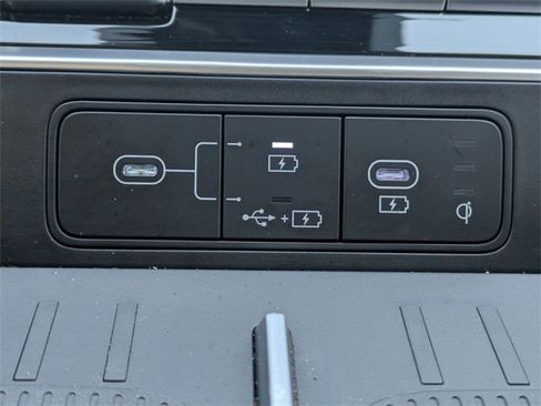 Used 2024 Hyundai Santa Fe SEL image 23