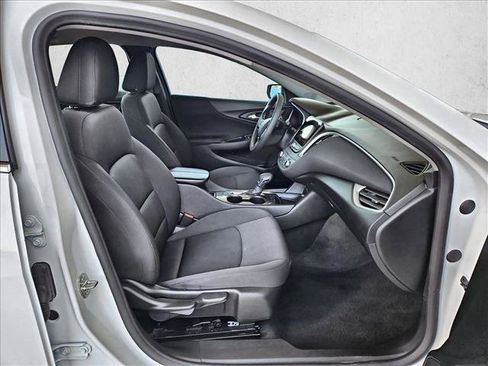 Used 2024 Chevrolet Malibu LT FWD image 19
