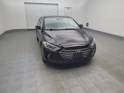 Used 2017 Hyundai Elantra Limited FWD image 14