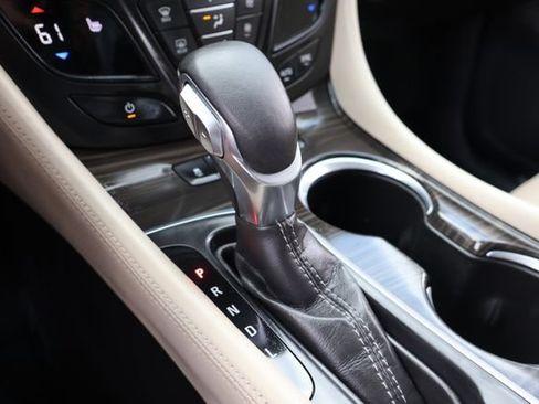 Used 2020 Buick Envision Essence FWD image 26