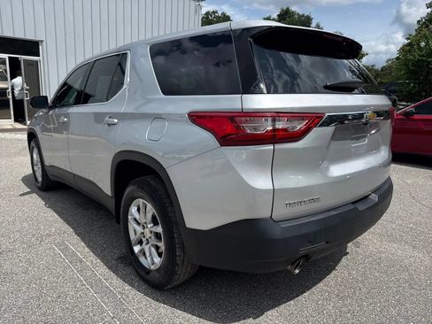 Used 2020 Chevrolet Traverse LS FWD image 11