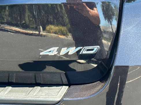 Used 2025 Ford Explorer ST-Line AWD/4WD image 13