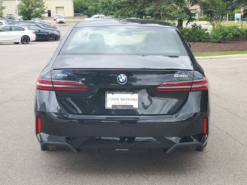 New 2027 BMW 530i xDrive w/ M Sport Package AWD/4WD image 5
