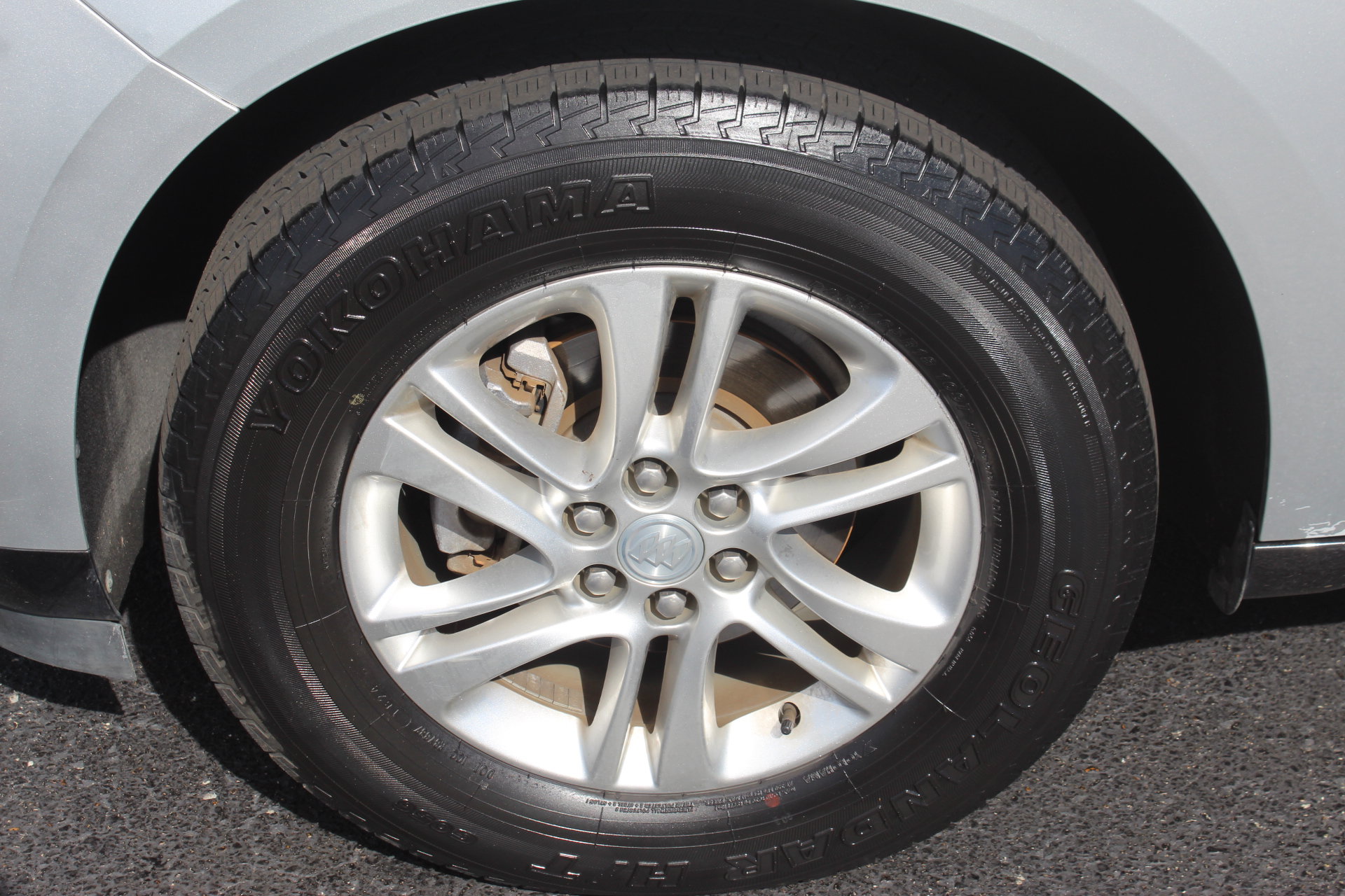 Used 2020 Buick Enclave Essence FWD image 10