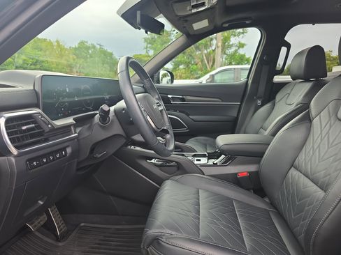Used 2025 Kia Telluride SX Prestige X-Line AWD/4WD image 25