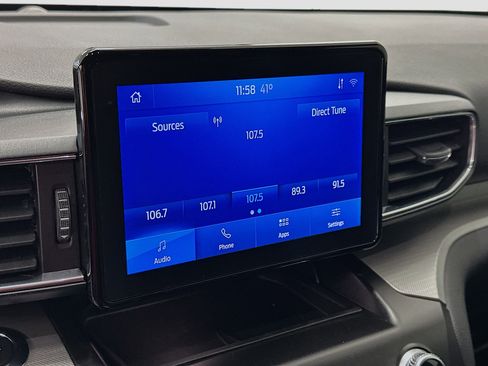 Used 2020 Ford Explorer XLT w/ Equipment Group 202A image 21