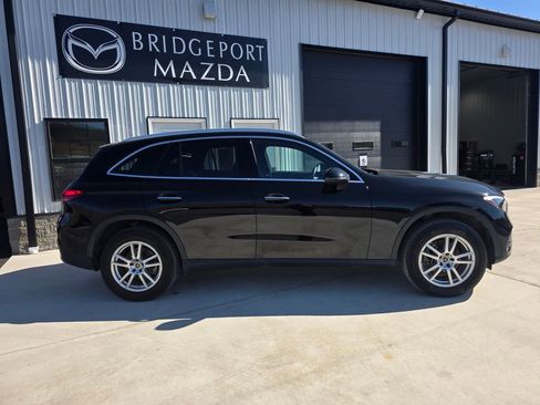 Used 2023 Mercedes-Benz GLC 300 4MATIC image 4