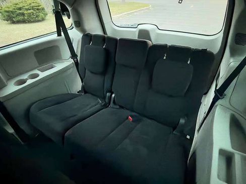 Used 2015 Dodge Grand Caravan American Value Package image 16