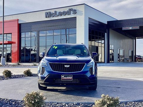 Used 2019 Cadillac XT4 Sport w/ Technology Package image 2