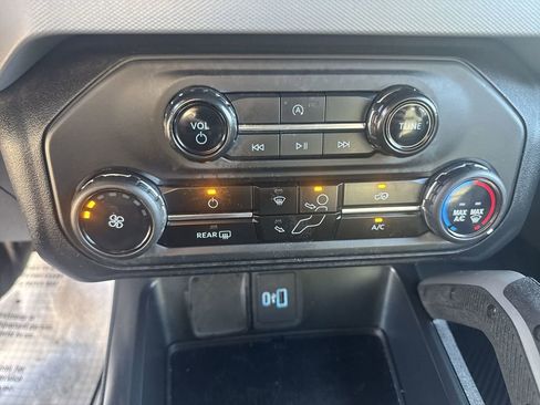 Used 2024 Ford Bronco Big Bend image 18