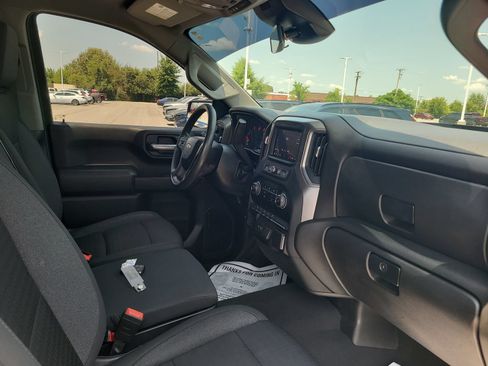 Used 2023 Chevrolet Silverado 1500 Custom AWD/4WD image 26