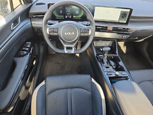 Used 2025 Kia K5 GT-Line AWD/4WD image 12