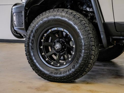 Used 2012 Toyota FJ Cruiser 4WD image 52