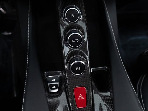 Used 2022 Ferrari Portofino M image 37