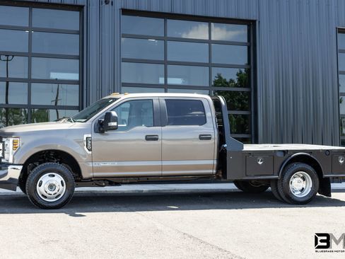 Used 2019 Ford F350 XL w/ Power Equipment Group AWD/4WD image 3