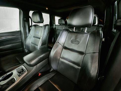 Used 2018 Jeep Grand Cherokee Overland AWD/4WD image 21