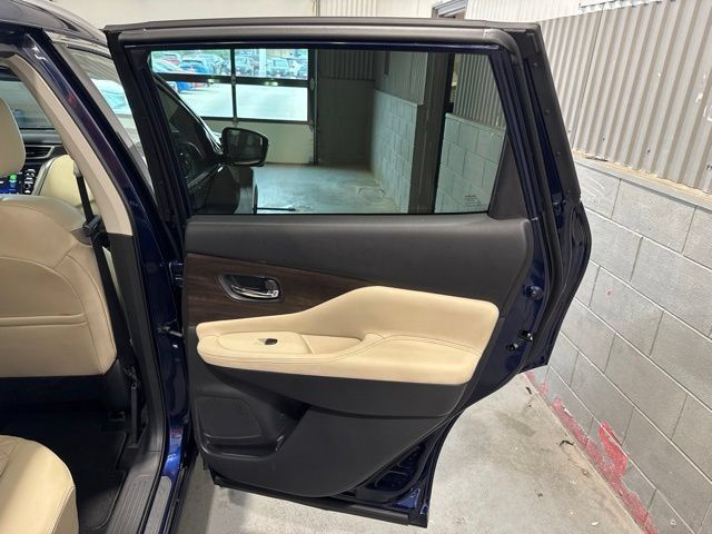 Certified 2023 Nissan Murano Platinum w/ Cargo Package AWD/4WD image 15