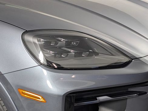 New 2026 Porsche Cayenne GTS AWD/4WD image 15