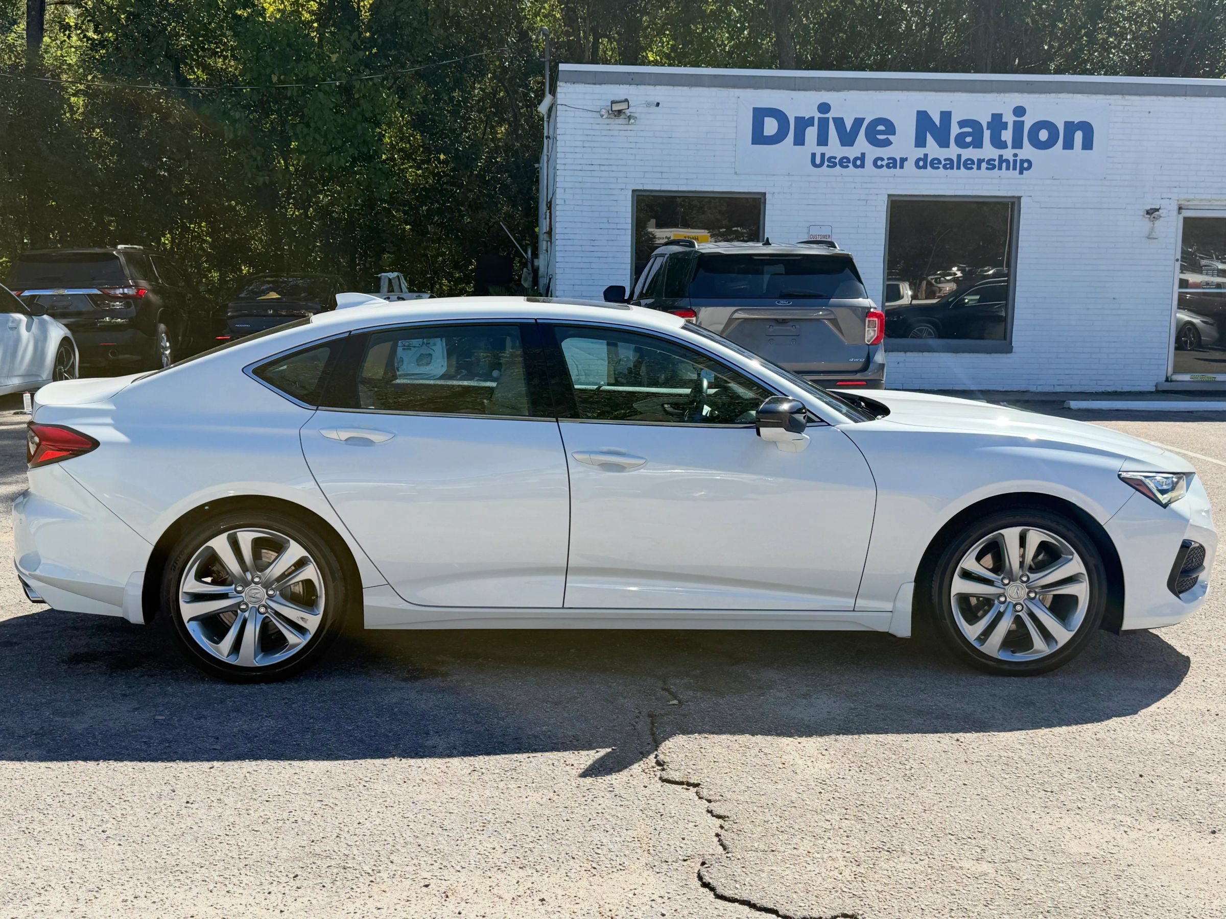 Used 2021 Acura TLX w/ Technology Package FWD image 4