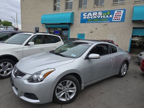 Used 2013 Nissan Altima 2.5 S w/ Premium Pkg FWD image 4