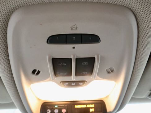 Used 2023 Buick Encore GX Essence w/ Experience Buick Package AWD/4WD image 35