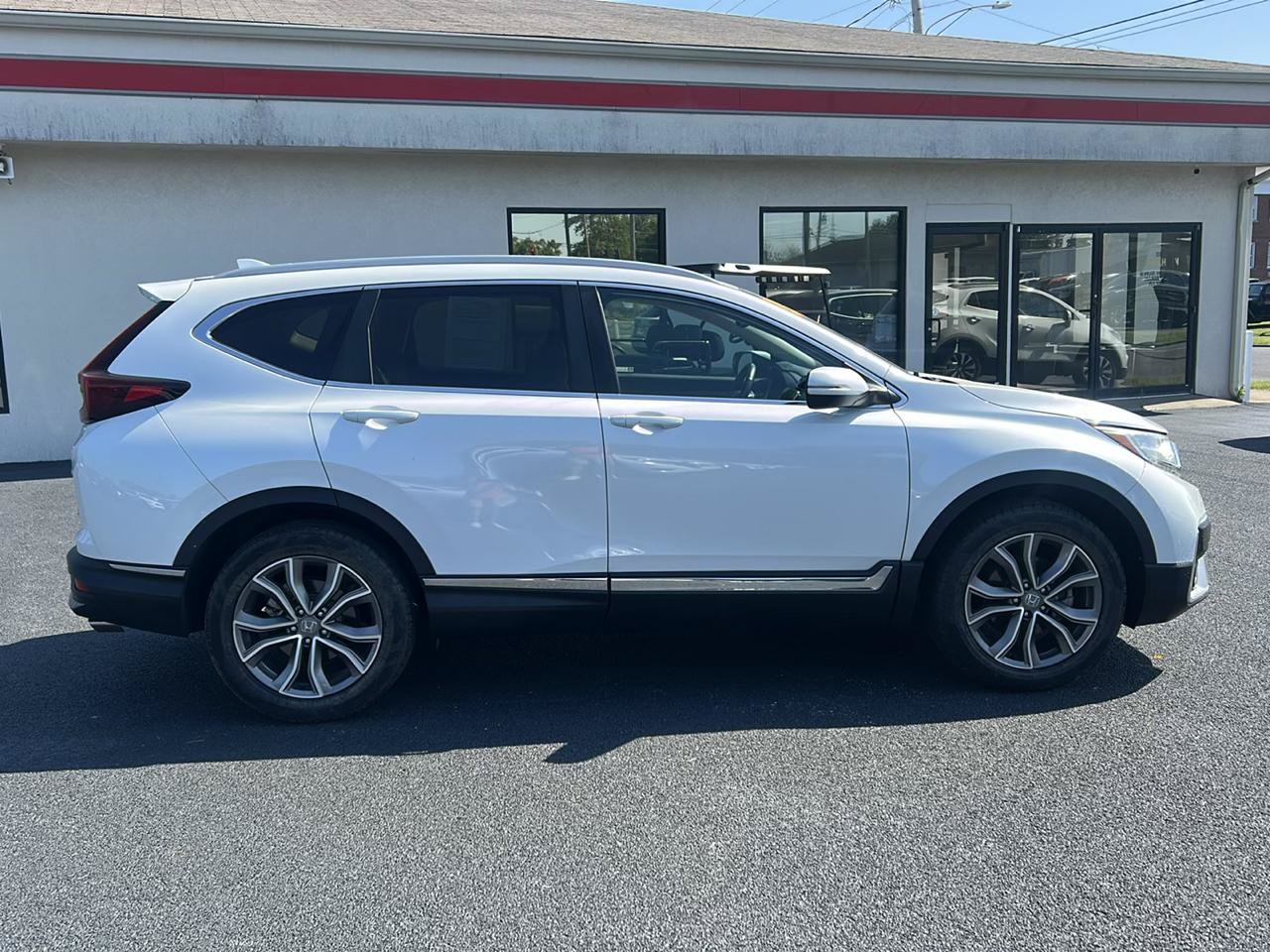 Used 2020 Honda CR-V Touring image 4