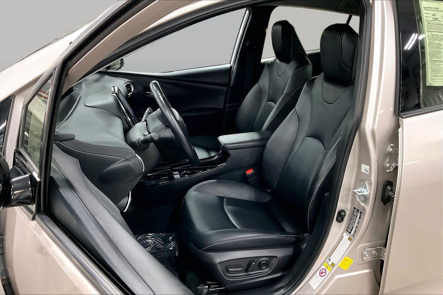 Used 2020 Toyota Prius Prime XLE FWD image 8