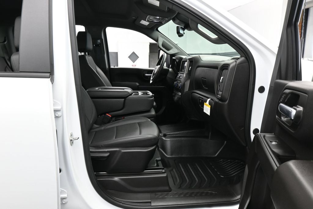 Used 2026 Chevrolet Silverado 3500 W/T AWD/4WD image 37