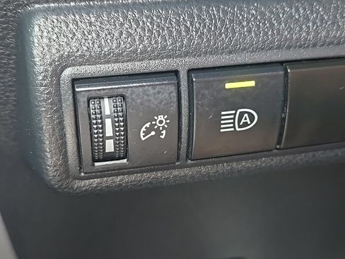 Used 2024 Toyota Corolla LE FWD image 14