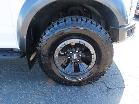 Used 2017 Ford F150 Raptor w/ Equipment Group 802A Luxury AWD/4WD image 11