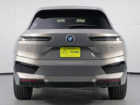 Used 2024 BMW iX xDrive50 w/ Sport Package image 10