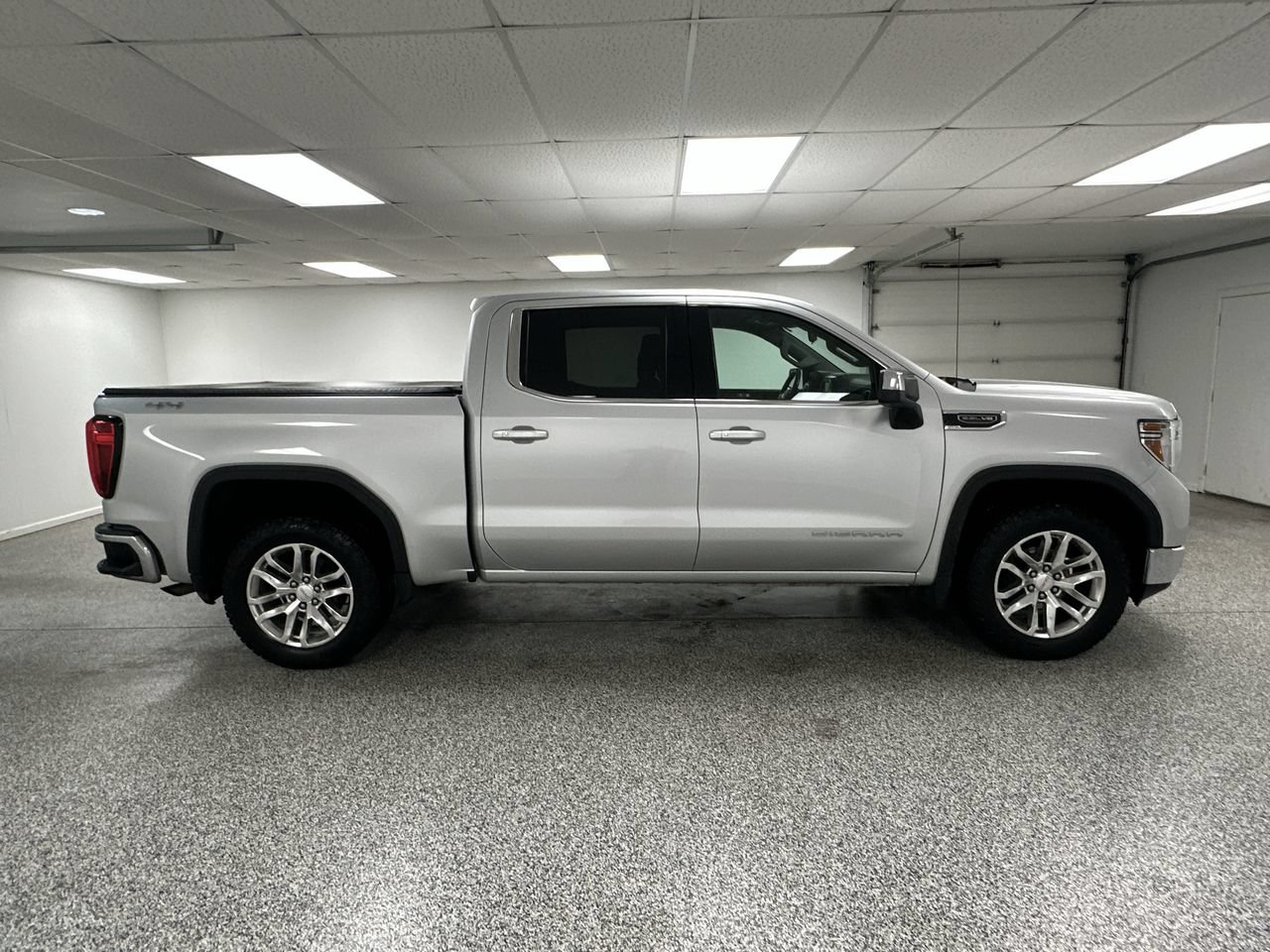 Used 2021 GMC Sierra 1500 SLE AWD/4WD image 9