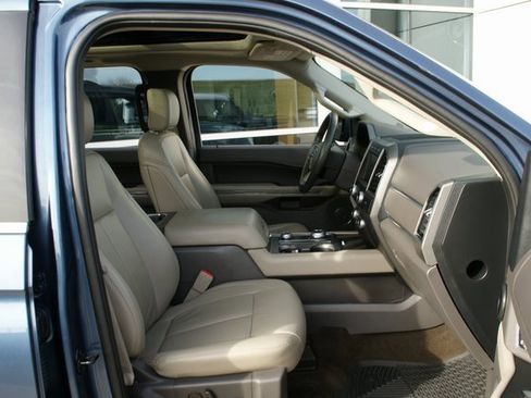 Used 2020 Ford Expedition XLT w/ Equipment Group 202A image 31